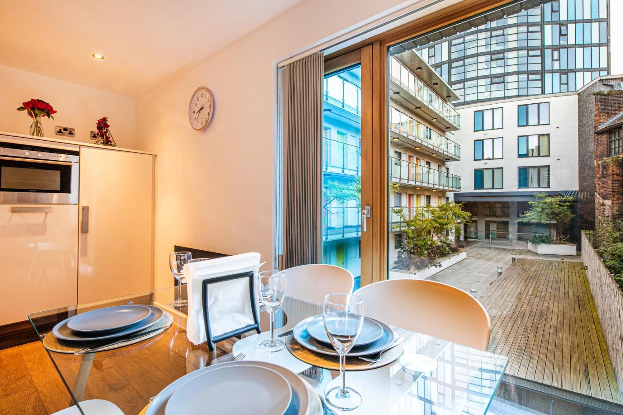 Stylish 2 Bed Apt 18 - City Centre, Free Parking, Espresso Machine & Netflix - Hosted By Stay Host Save Sheffield Exterior foto