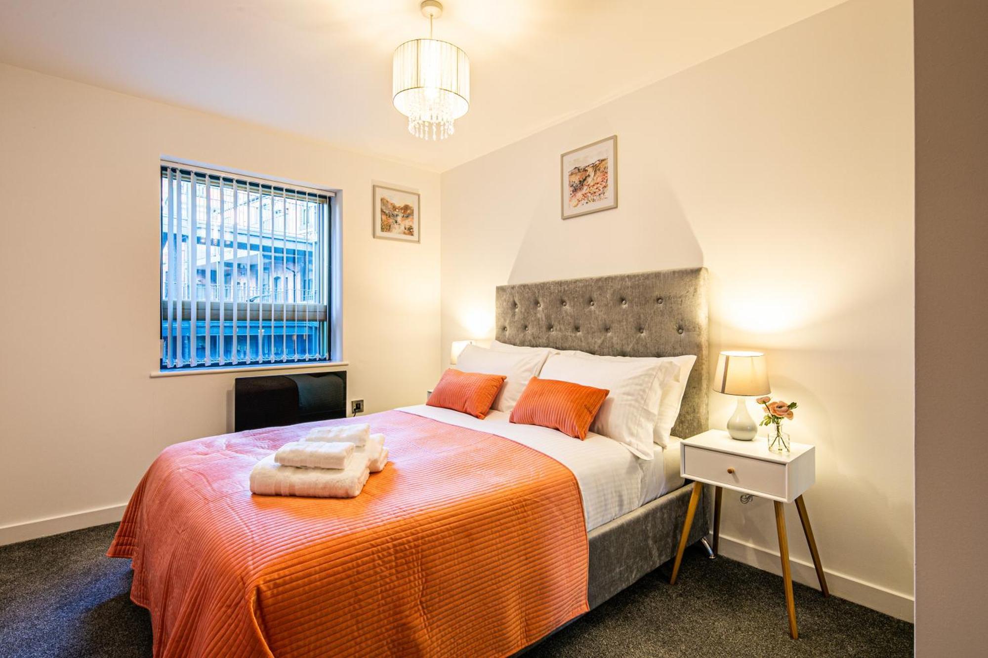 Stylish 2 Bed Apt 18 - City Centre, Free Parking, Espresso Machine & Netflix - Hosted By Stay Host Save Sheffield Exterior foto